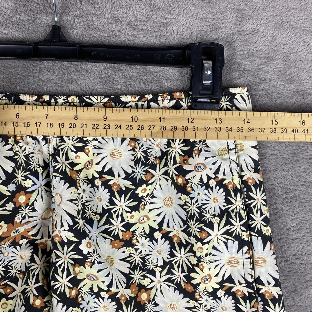 Patagonia Shorts Womens XS Barely Baggies Black Daisy Floral Summer Y2K Festival - Picture 10 of 13